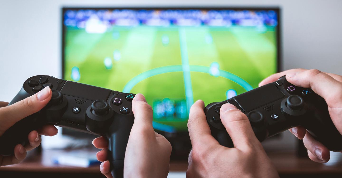 how-to-play-games-on-a-smart-tv