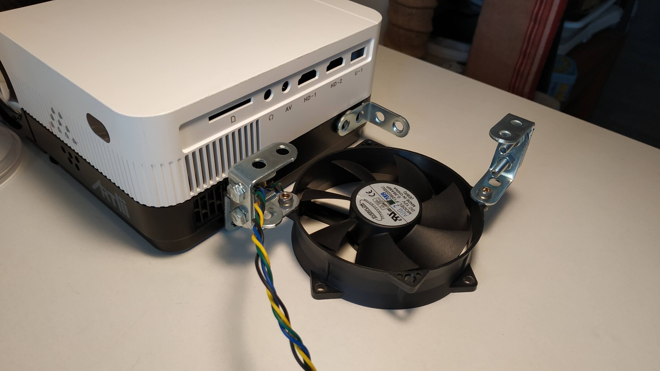 how-to-reduce-projector-fan-noise