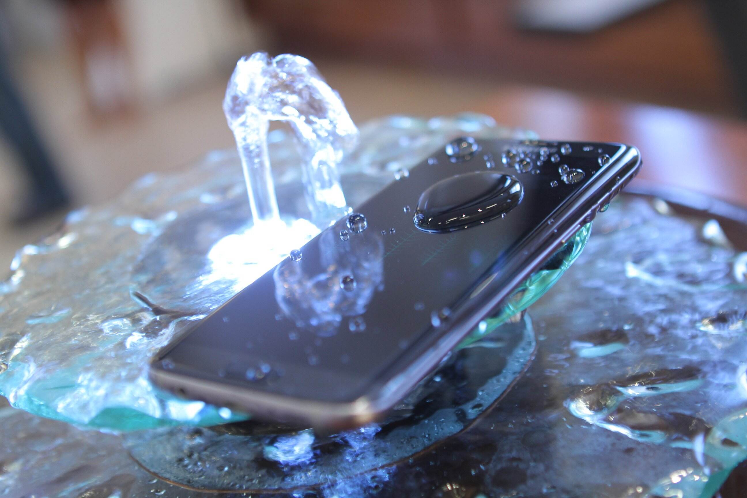 How To Save A Wet Smartphone
