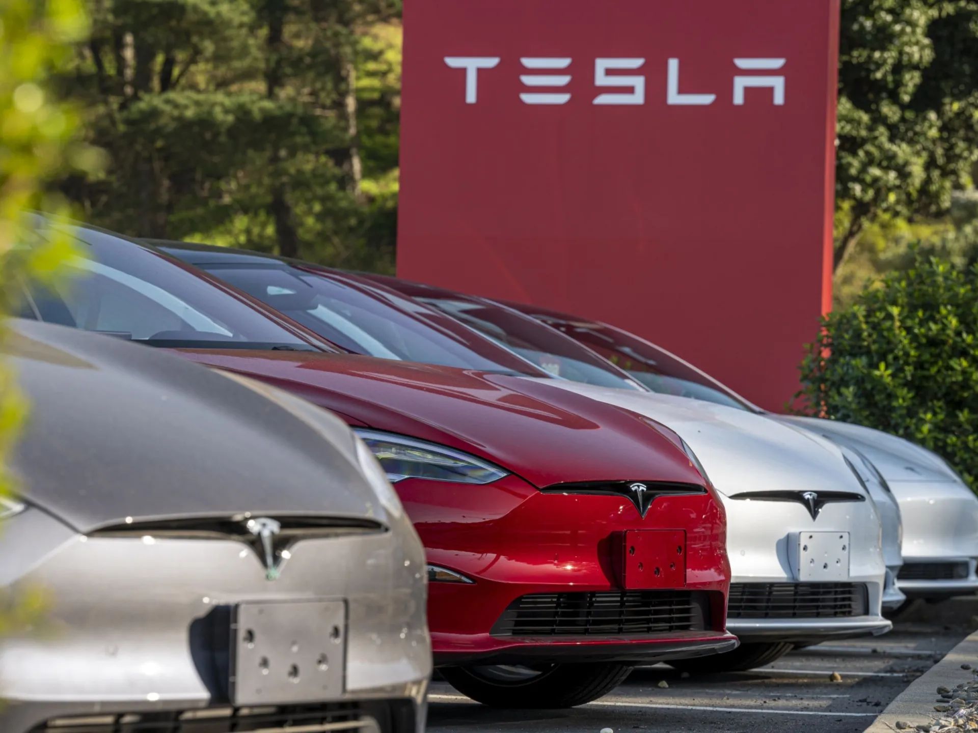 Tesla Autopilot Arbitration Win Sets Legal Benchmark In Auto Industry