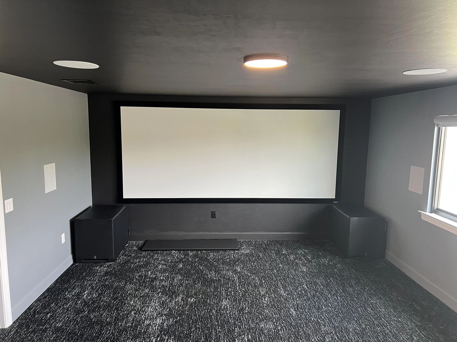 What Color Wall For Projector