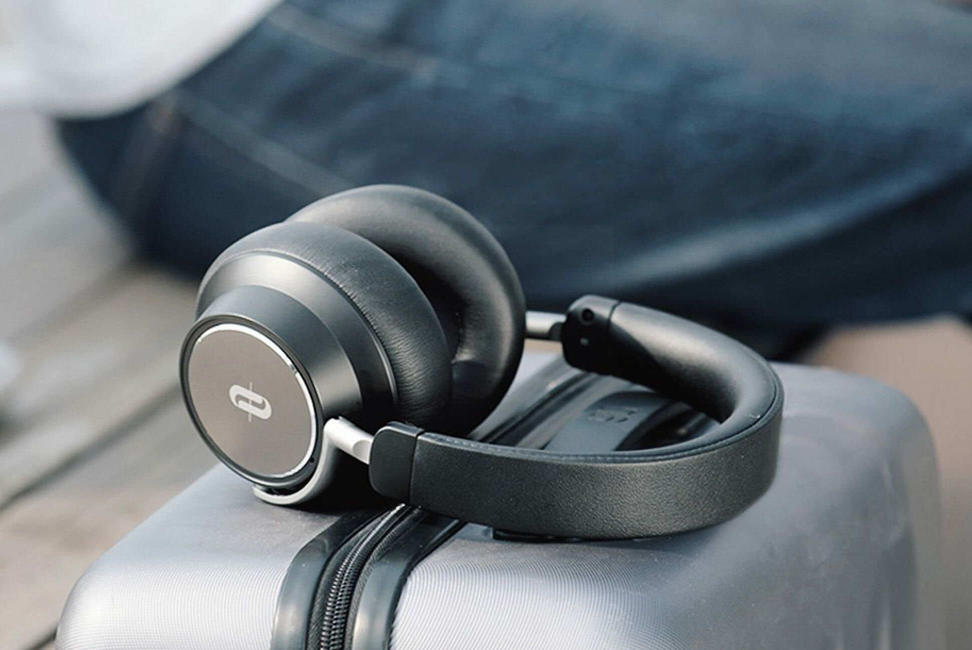 what-is-hybrid-active-noise-cancelling-headphones