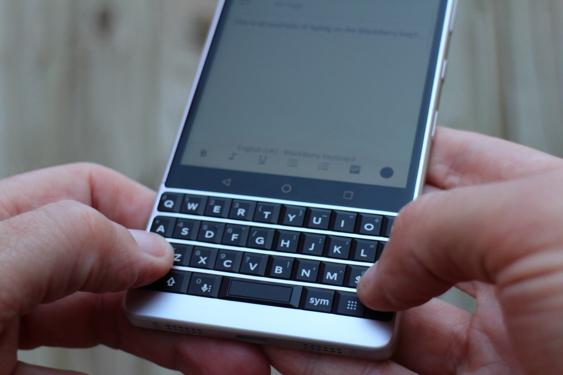 What Is The Best Qwerty Smartphone