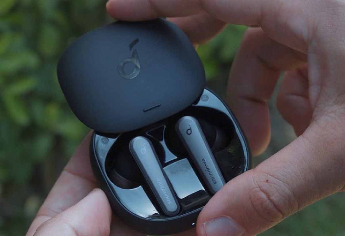 What Is The Longest Lasting Wireless Earbuds