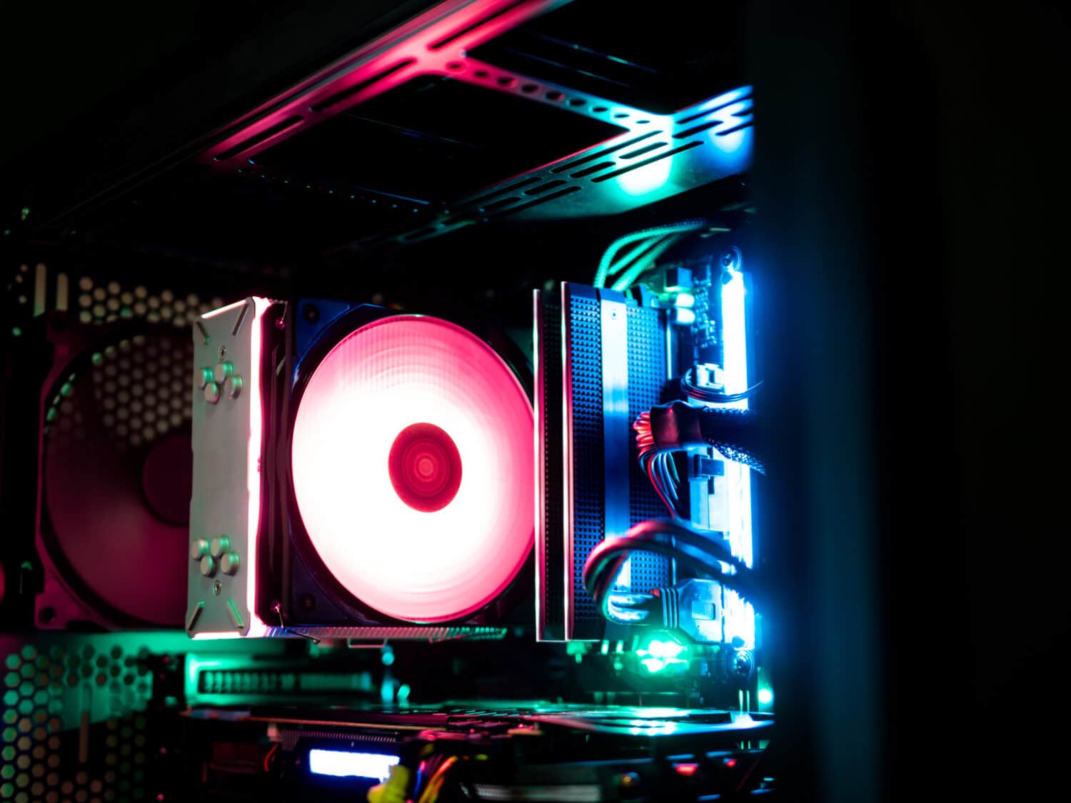 6 Amazing PC Case LED Lights For 2024