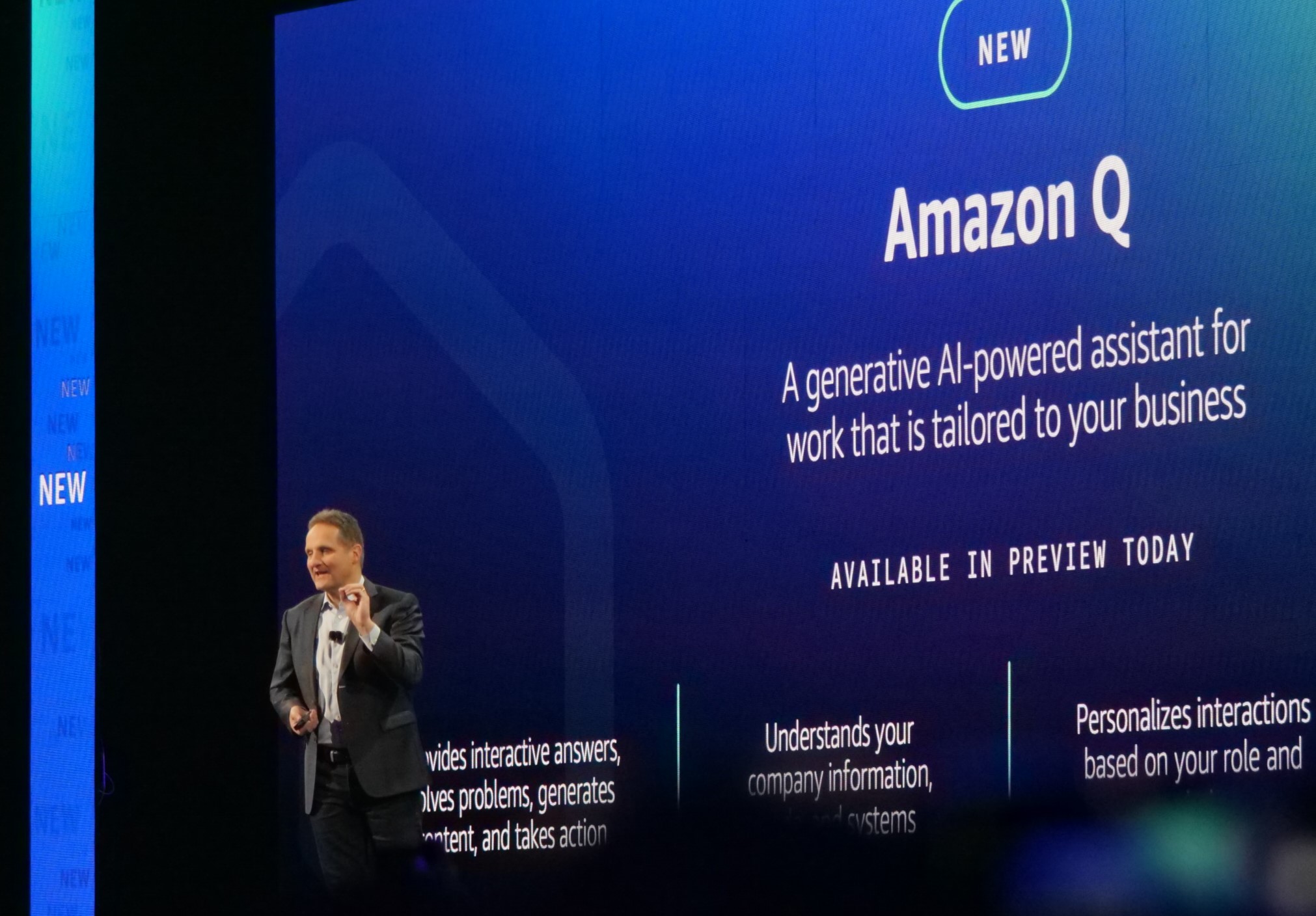 Amazon Introduces Q: An AI-Powered Chatbot For Businesses