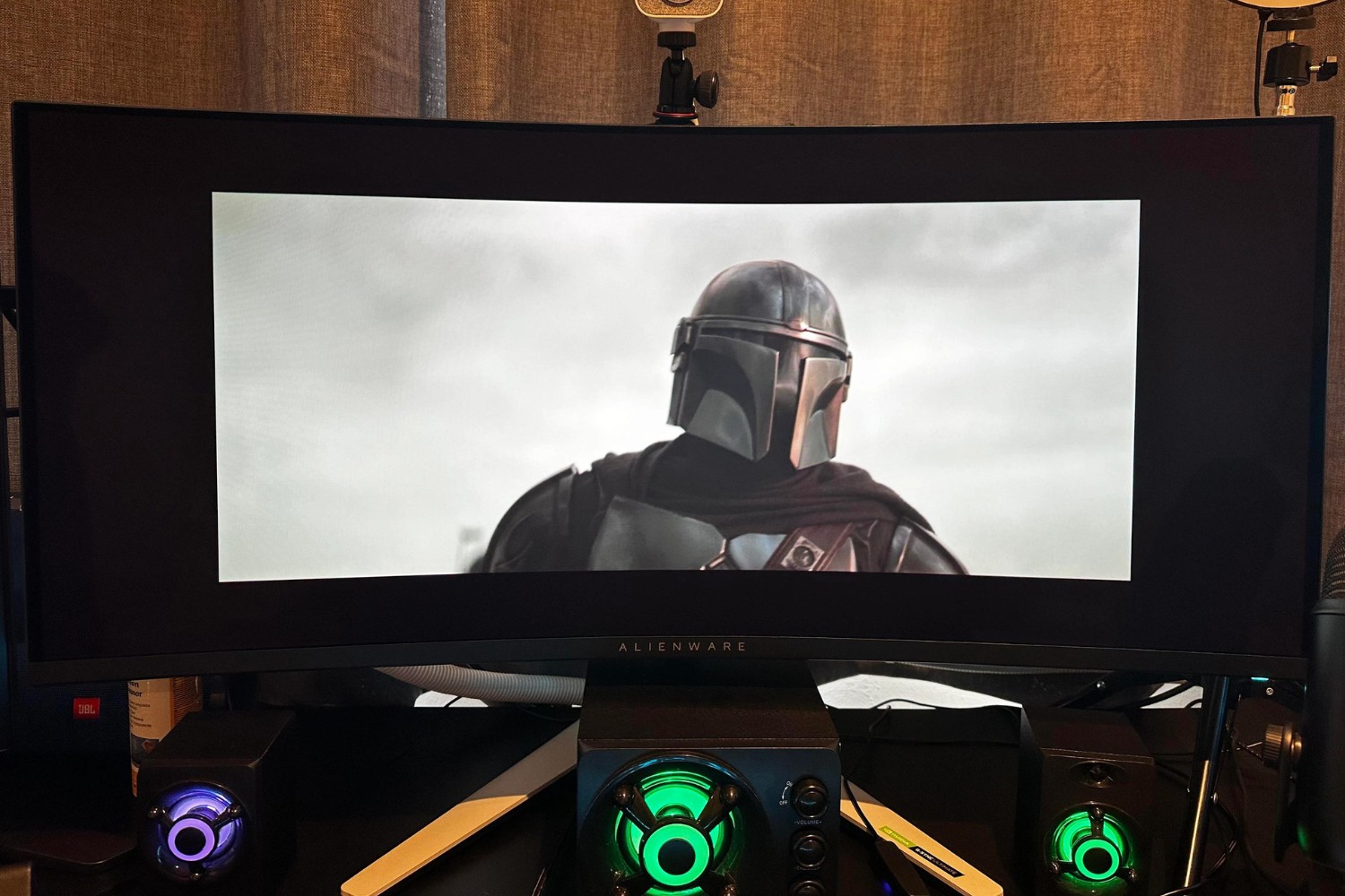 How Can I Get Disney Plus To Play In Fullscreen On My Ultrawide Monitor