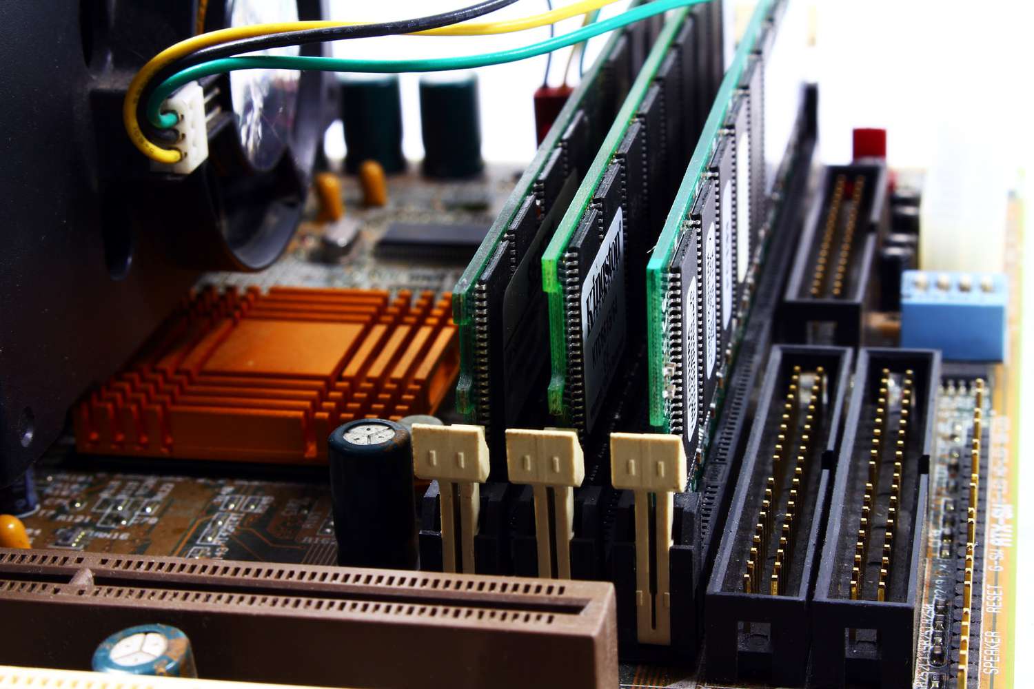 how-many-sticks-of-ram-can-you-have-on-the-motherboard