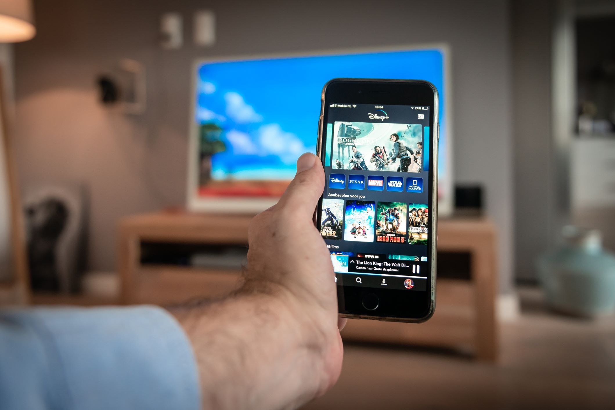 How To Cast iPhone To TV Without An Apple TV