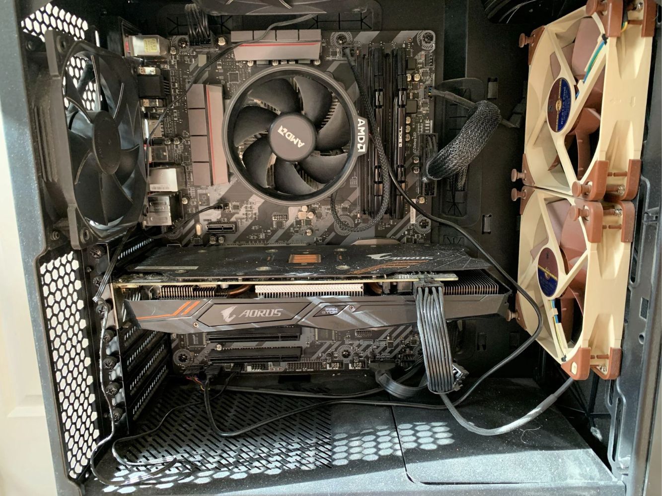 how-to-clean-glass-on-pc-case