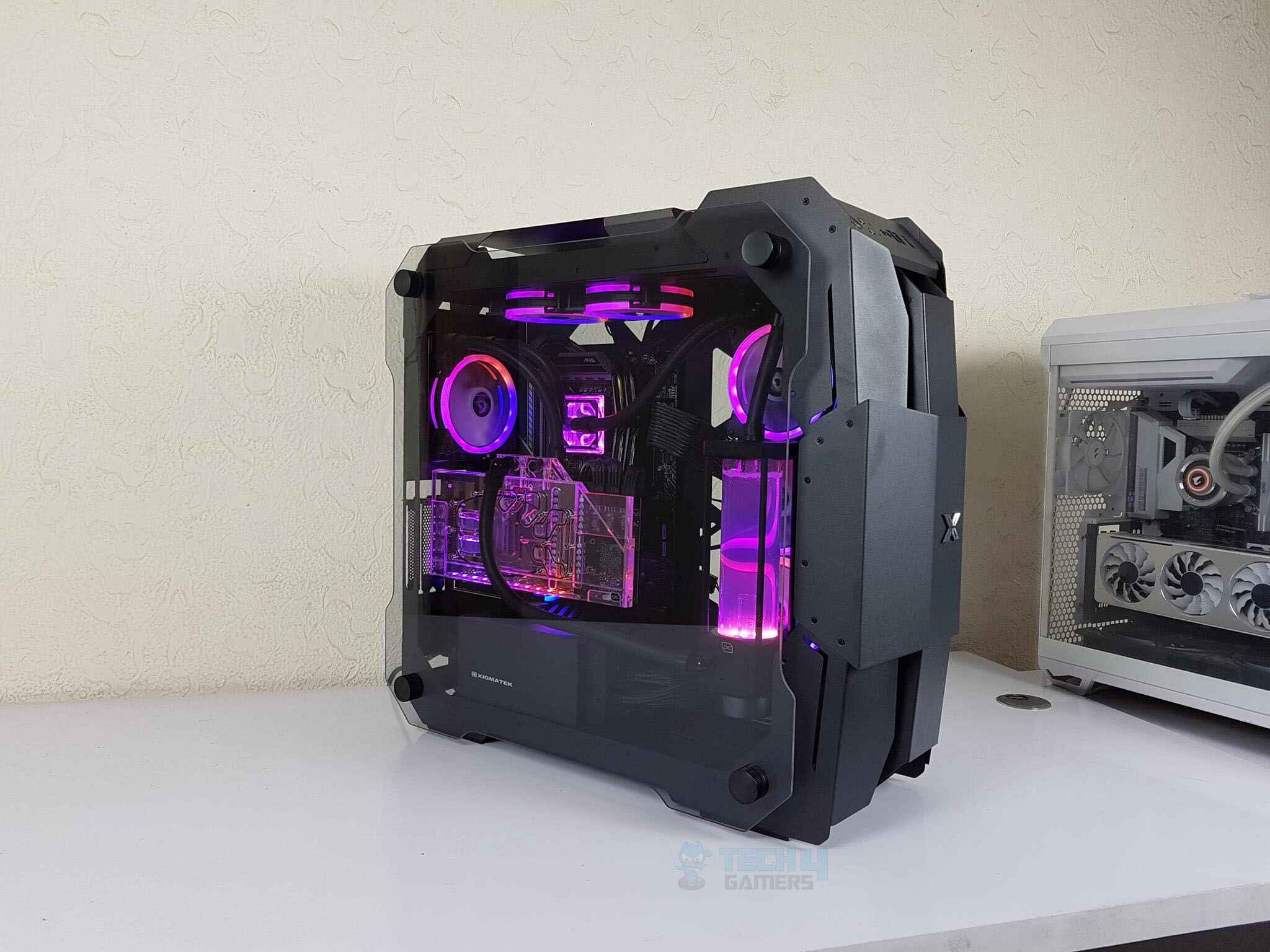 how-to-clean-tempered-glass-pc-case