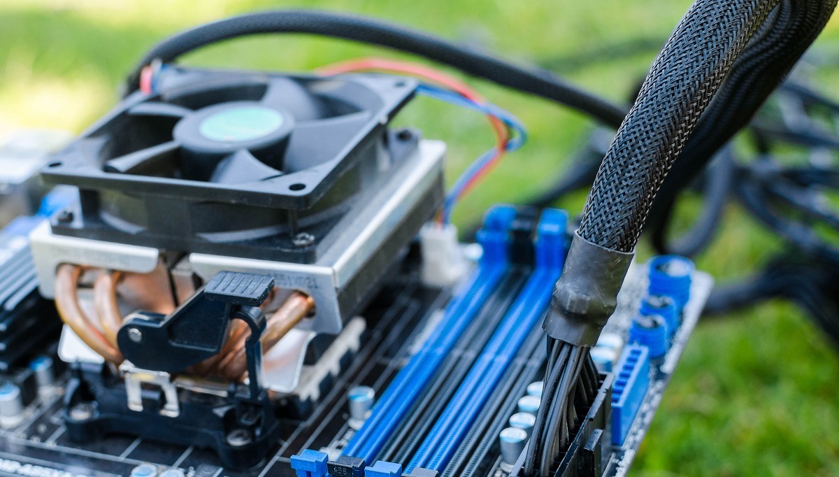 How To Connect A PSU To A Motherboard