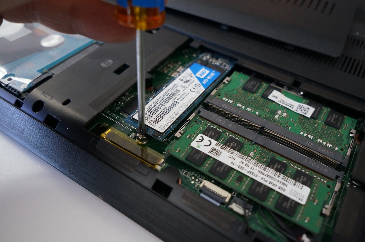 How To Install A Solid State Drive In A Laptop