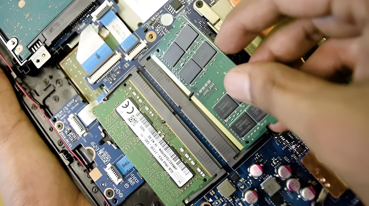 how-to-install-ram-in-an-hp-laptop