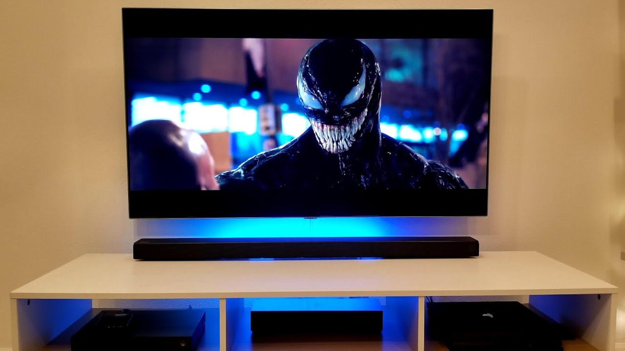 How To Mount A Samsung QLED TV On The Wall