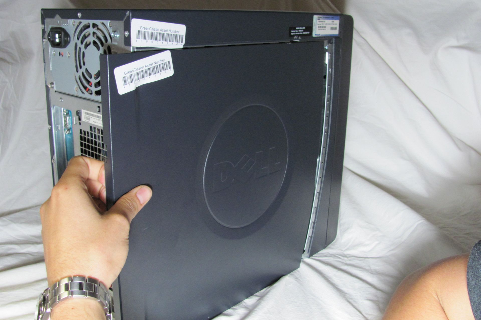 how-to-open-a-pc-case-dell
