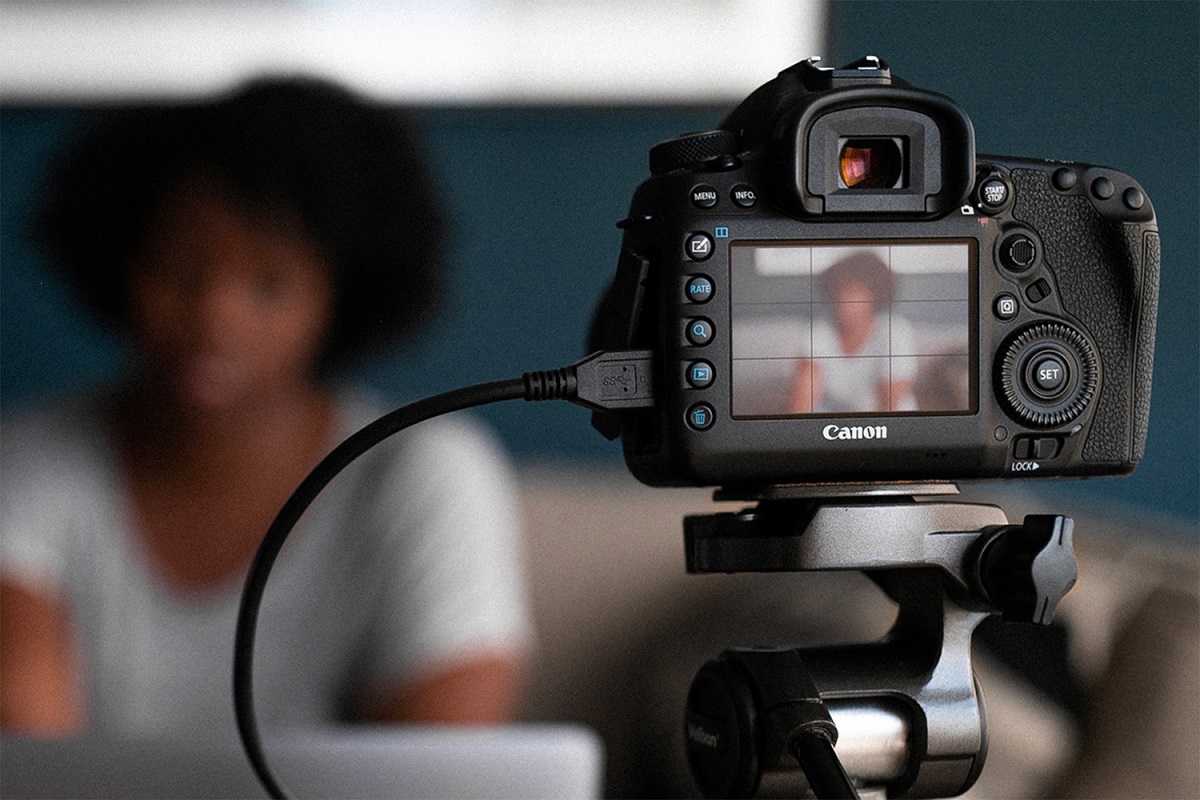 How To Use A Digital SLR Camera As A Webcam