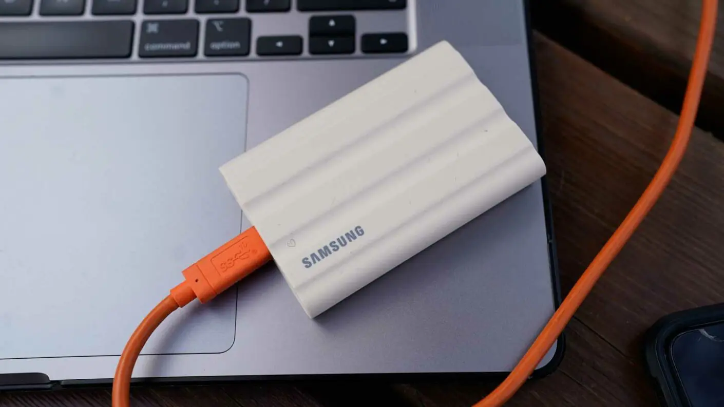 How To Use Samsung Portable SSD With Adobe Premiere