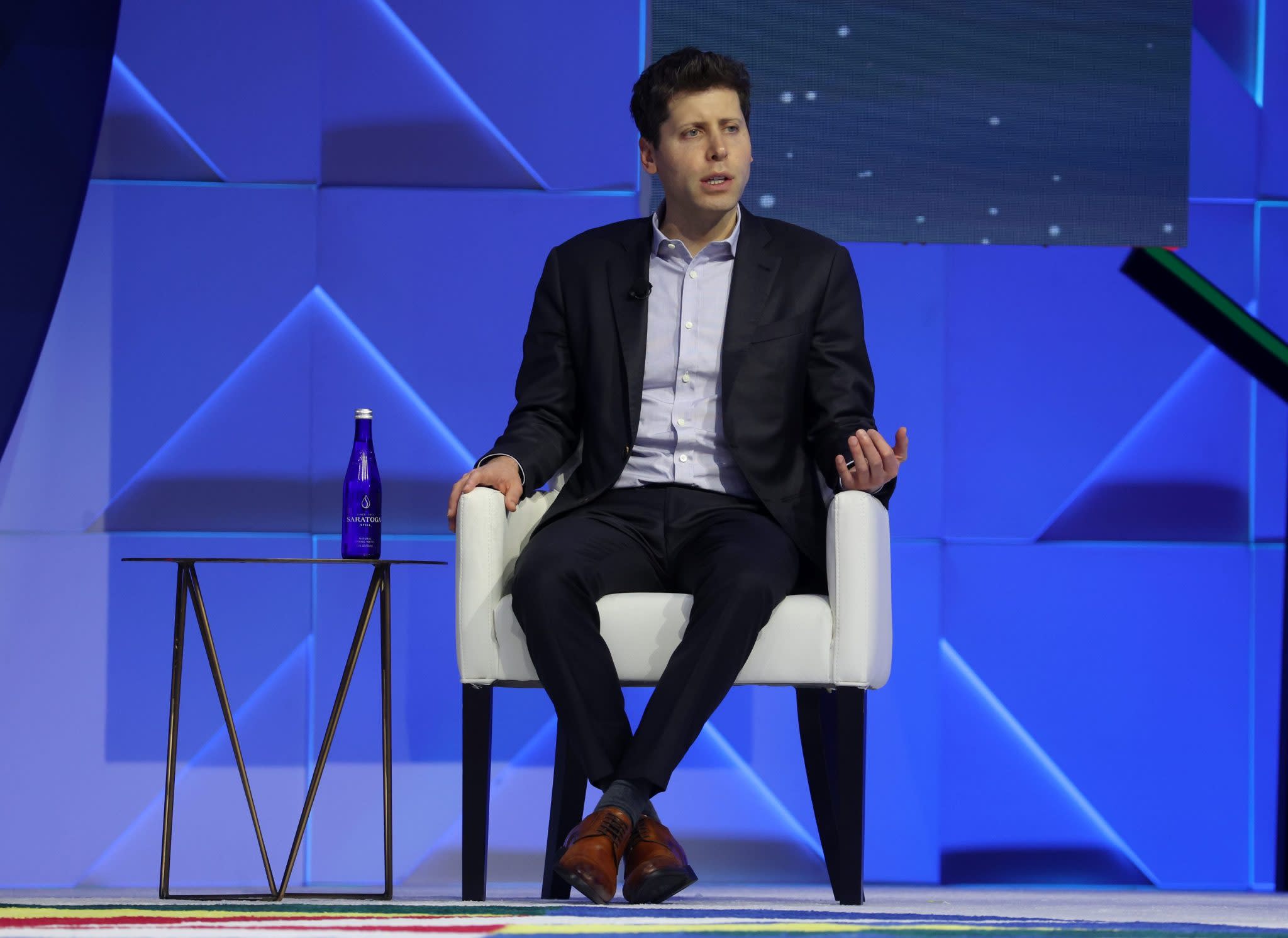 OpenAI Employees Threaten To Quit If Sam Altman Isn’t Reappointed CEO
