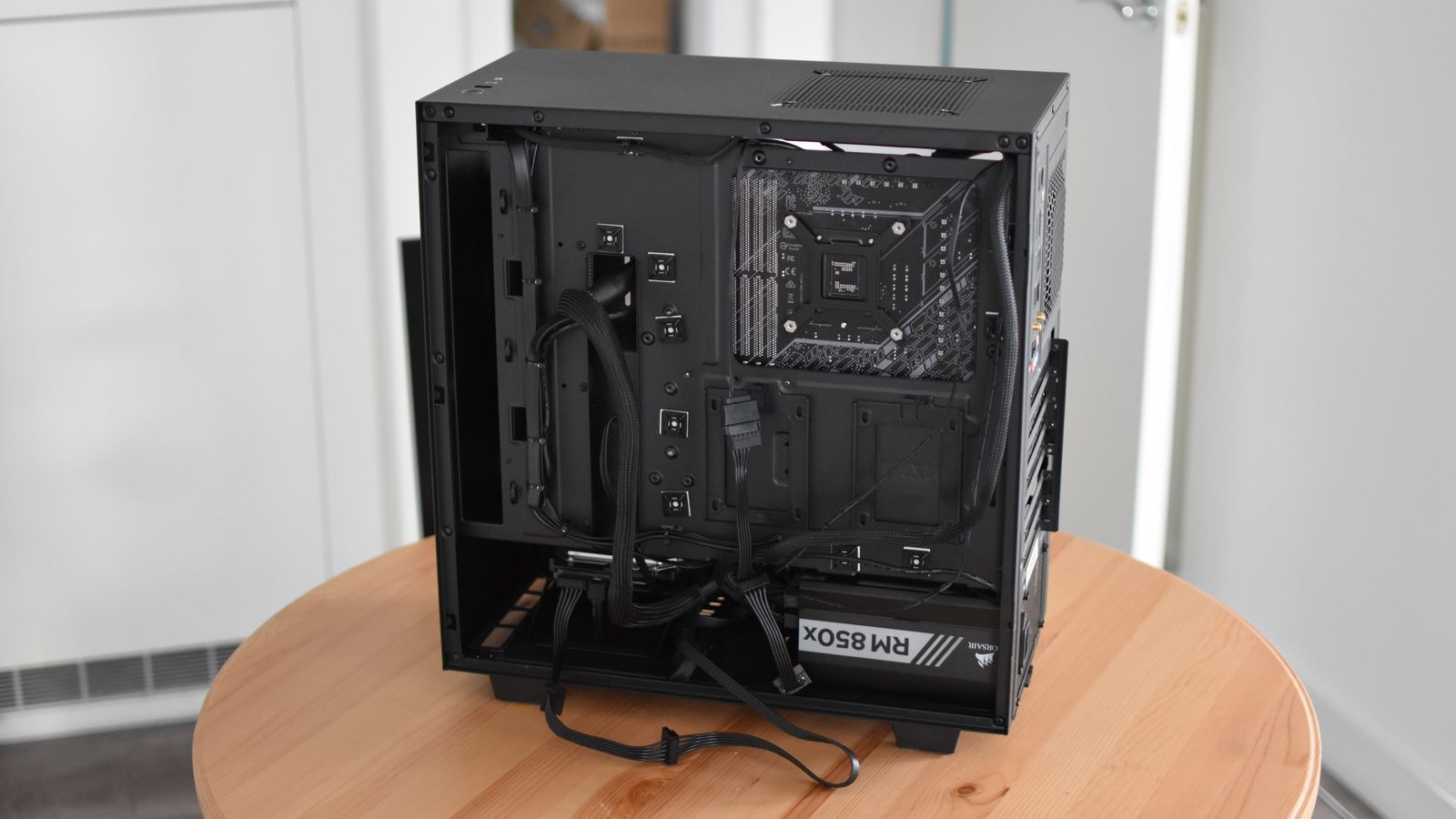 What Are The Pluggin Called On The Front Of A PC Case