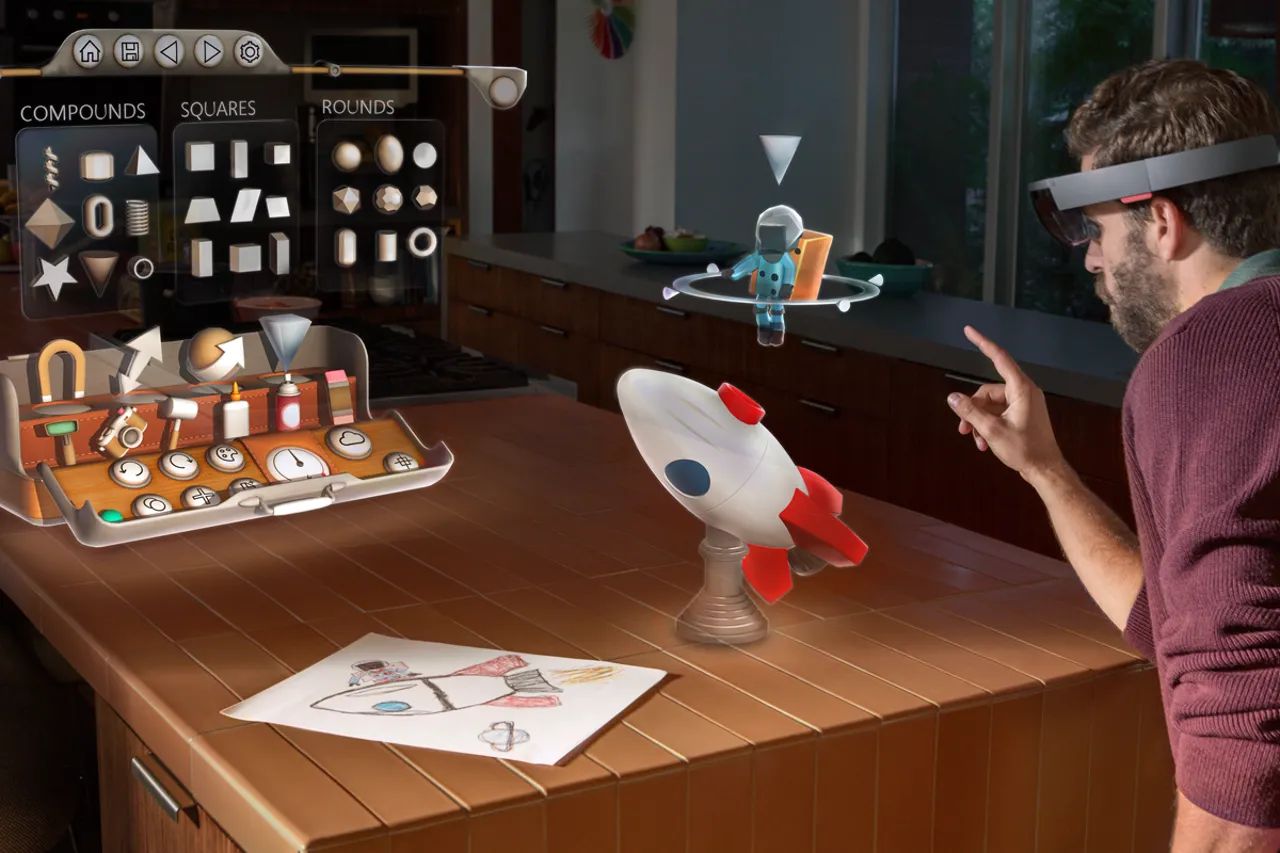 What Businesses Use Microsoft HoloLens