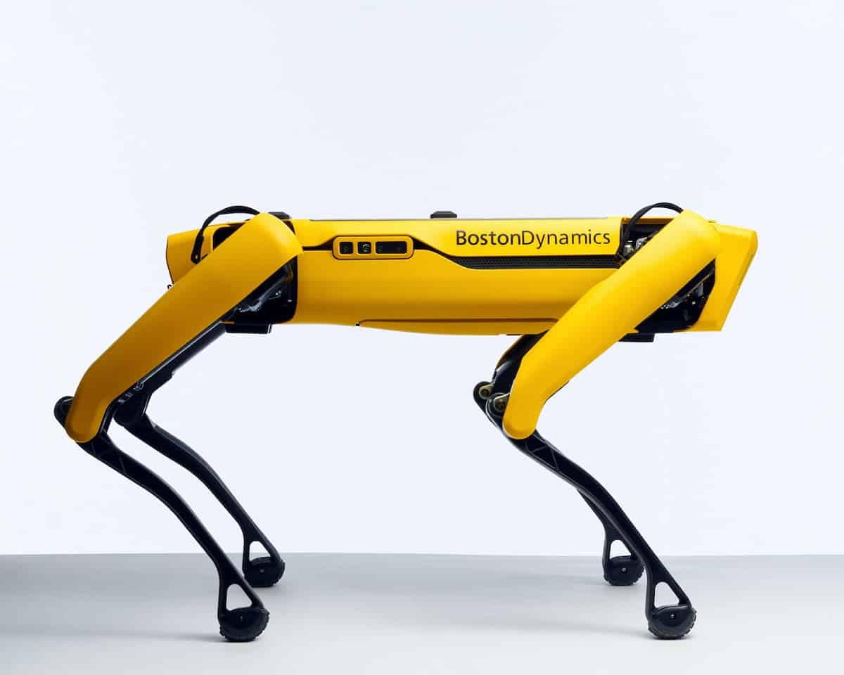 why-robotics-veteran-zhang-li-joined-a-legged-robotics-startup