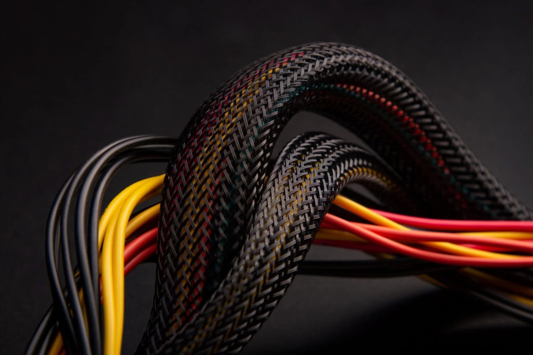5-best-custom-sleeved-psu-cables-for-2023