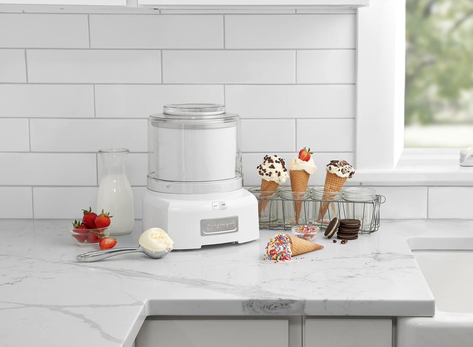 Cuisinart ICE-20P1 Automatic 1.5-Quart Frozen Yogurt, Ice Cream and Sorbet  Maker, Makes Frozen Treats in less than 20-Minutes, White