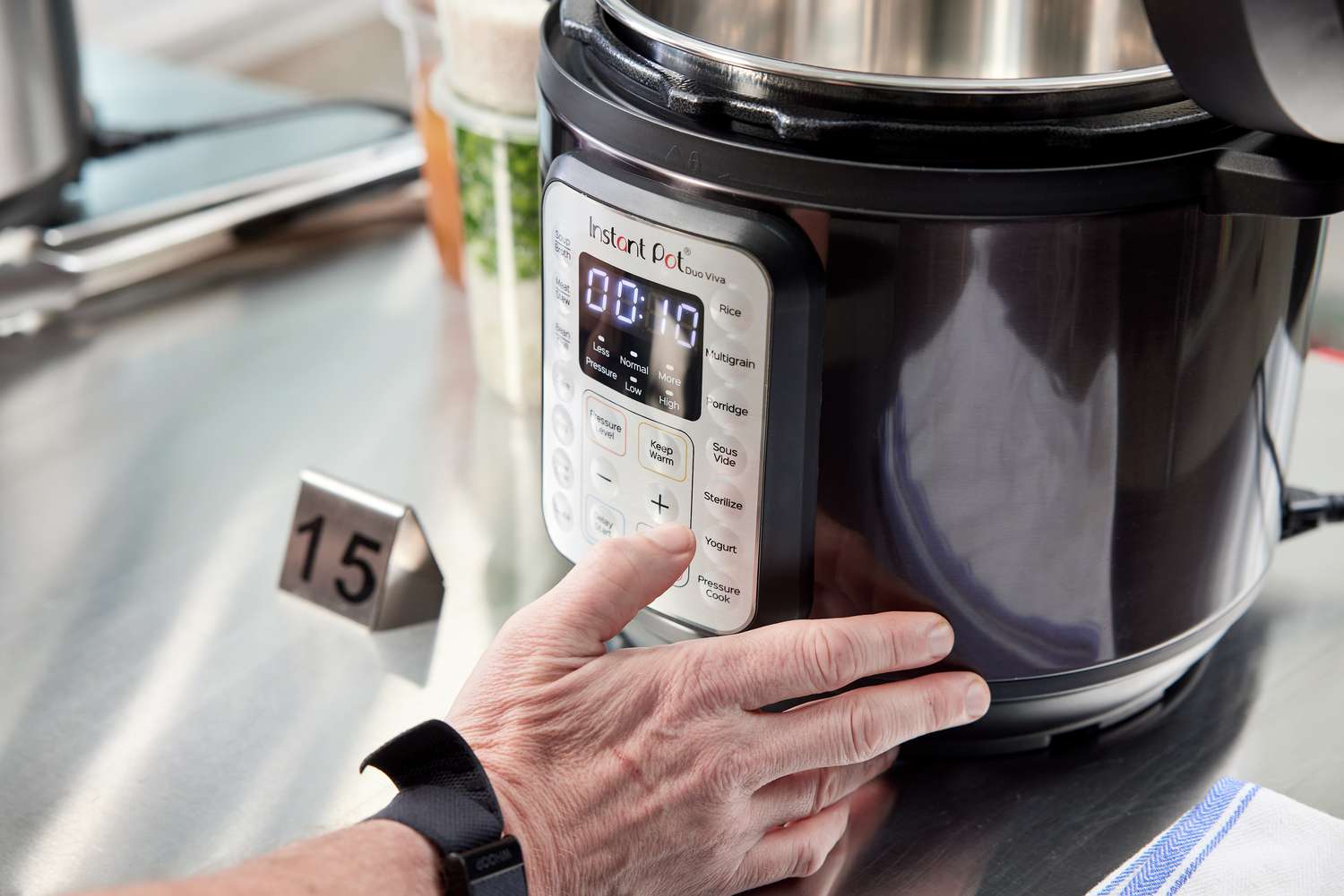 8-best-instant-pot-electric-pressure-cooker-for-2023