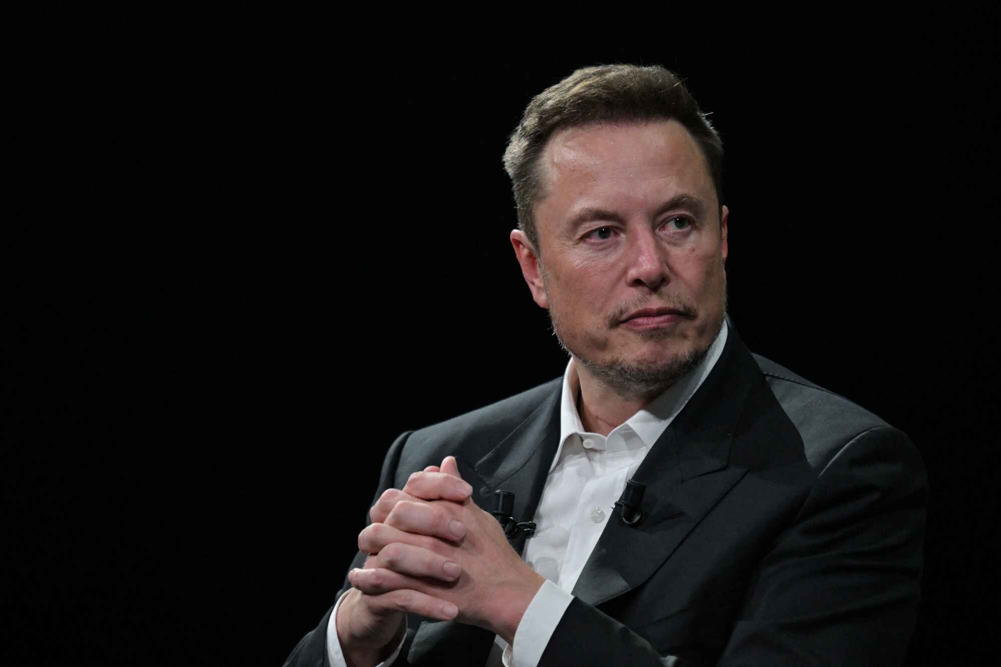 Elon Musk Seeks $1 Billion Funding For XAI
