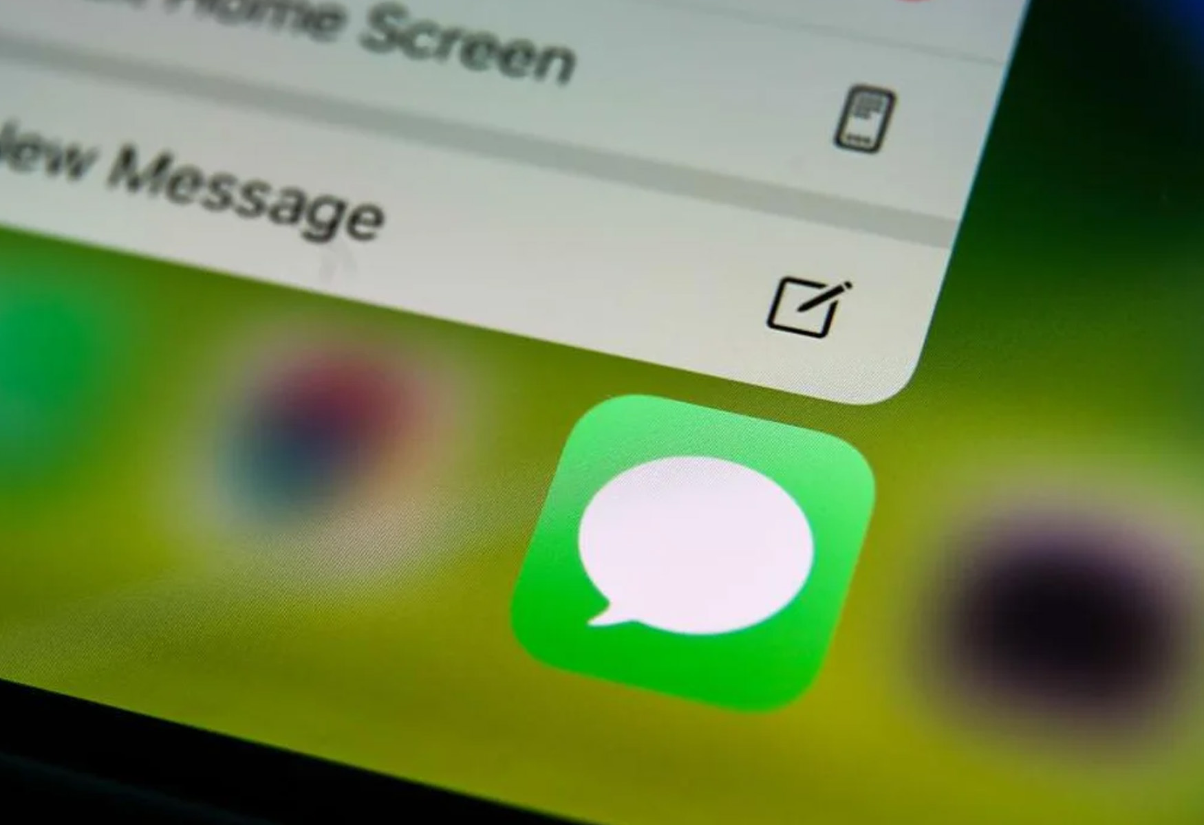EU Considers Excluding IMessage From Interoperability Regulation, Bloomberg Reports