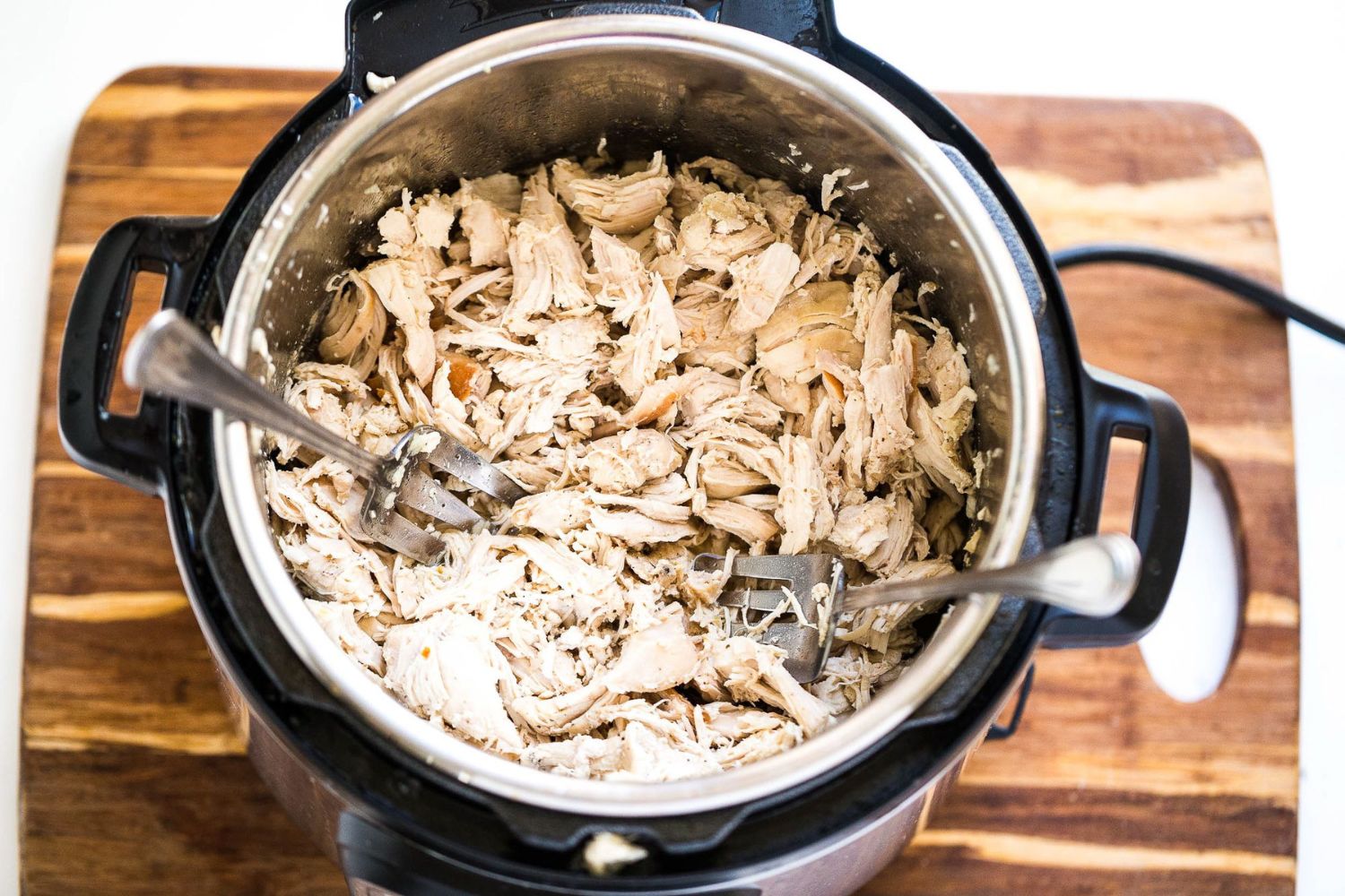 how-do-i-make-shredded-chicken-in-an-electric-pressure-cooker