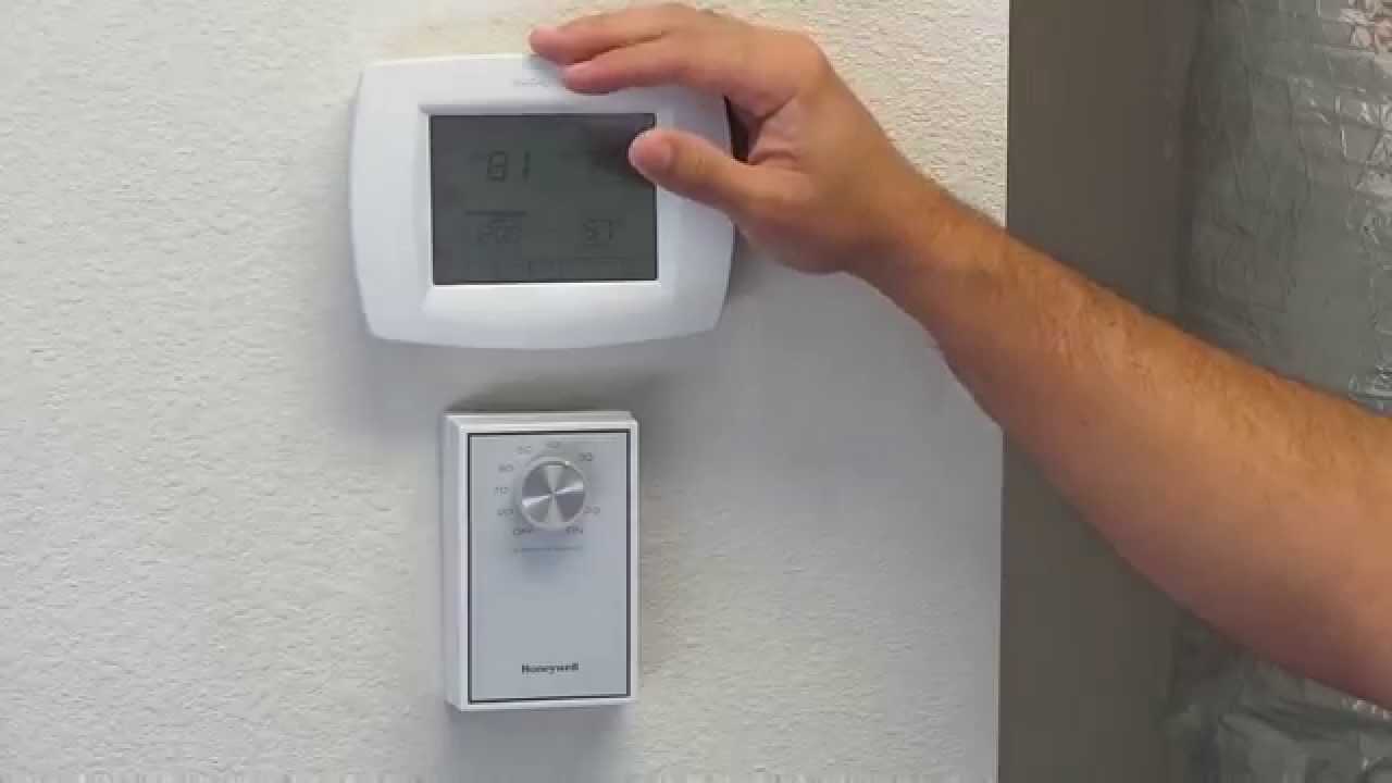 How Do Smart Thermostats Work With Dehumidifiers