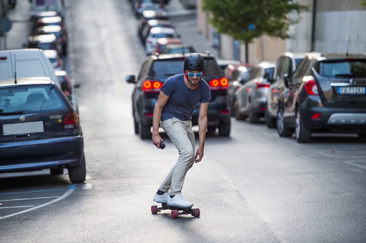 how-far-do-you-commute-on-an-electric-skateboard