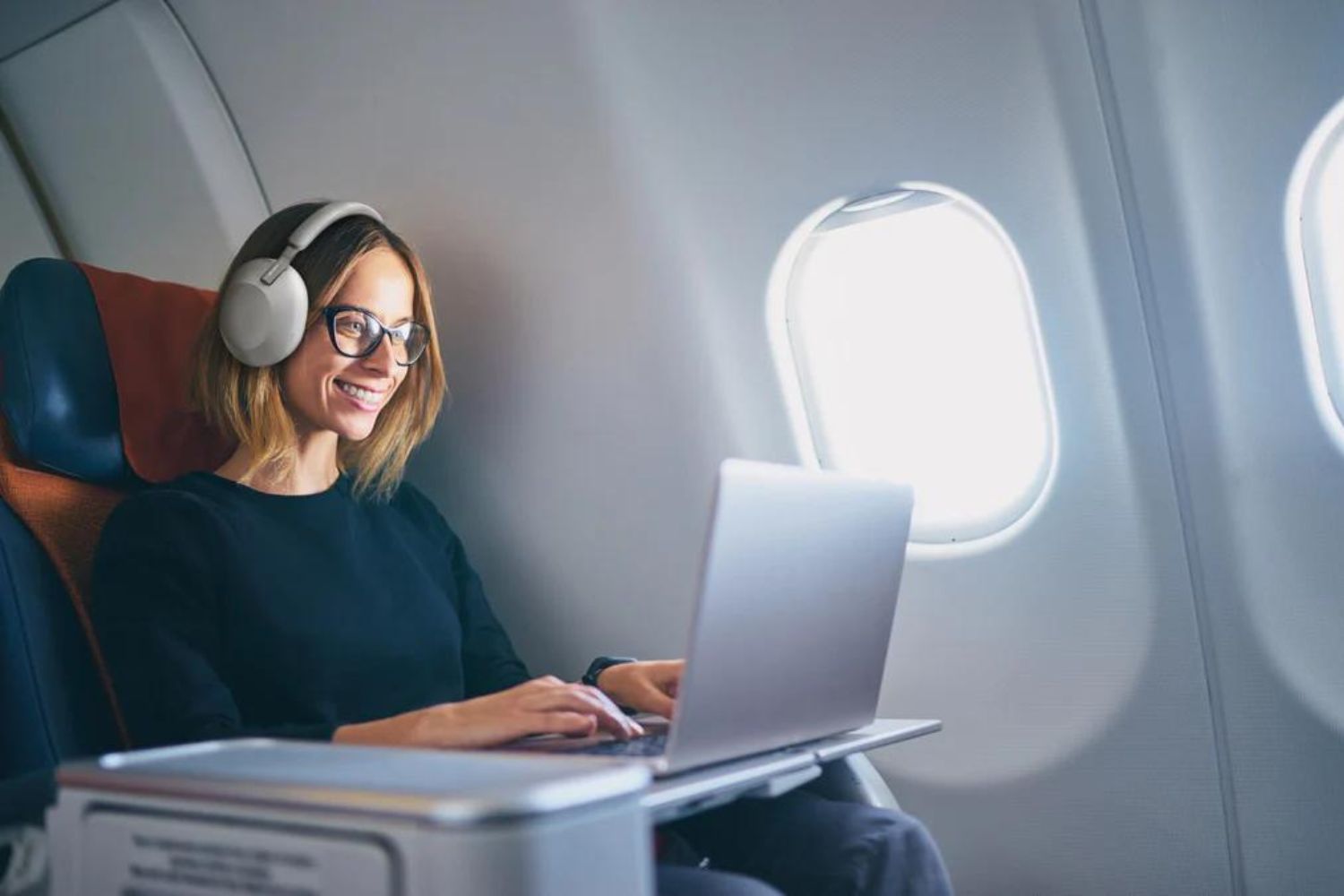 How Good Are Noise Cancelling Headphones On A Plane