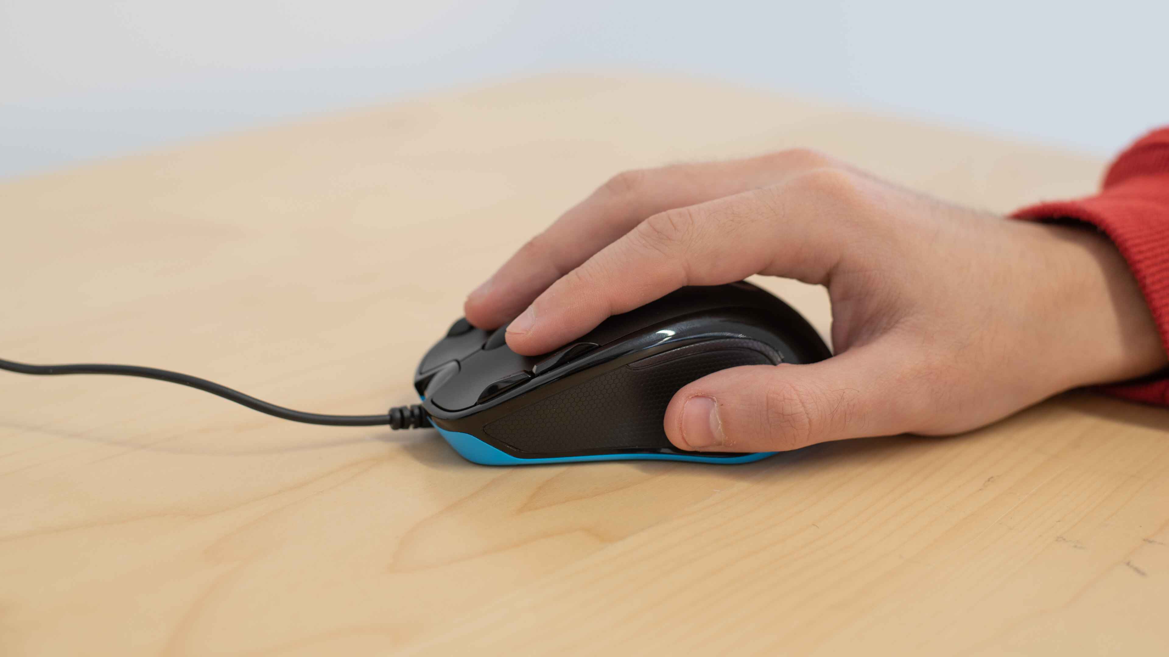 How Good Is The Logitech G300S Optical Gaming Mouse?