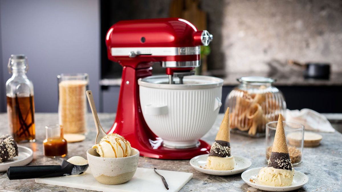 how-long-does-the-kitchenaid-ice-cream-maker-take-to-freeze