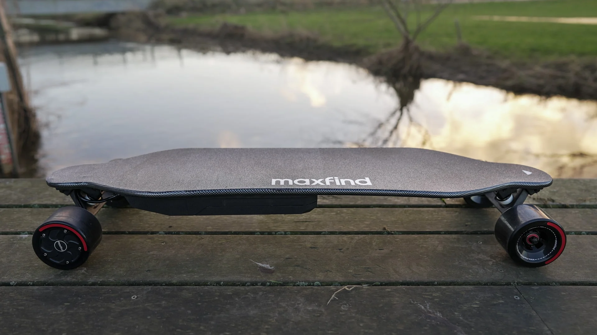 How Long Is The Maxfind Electric Skateboard