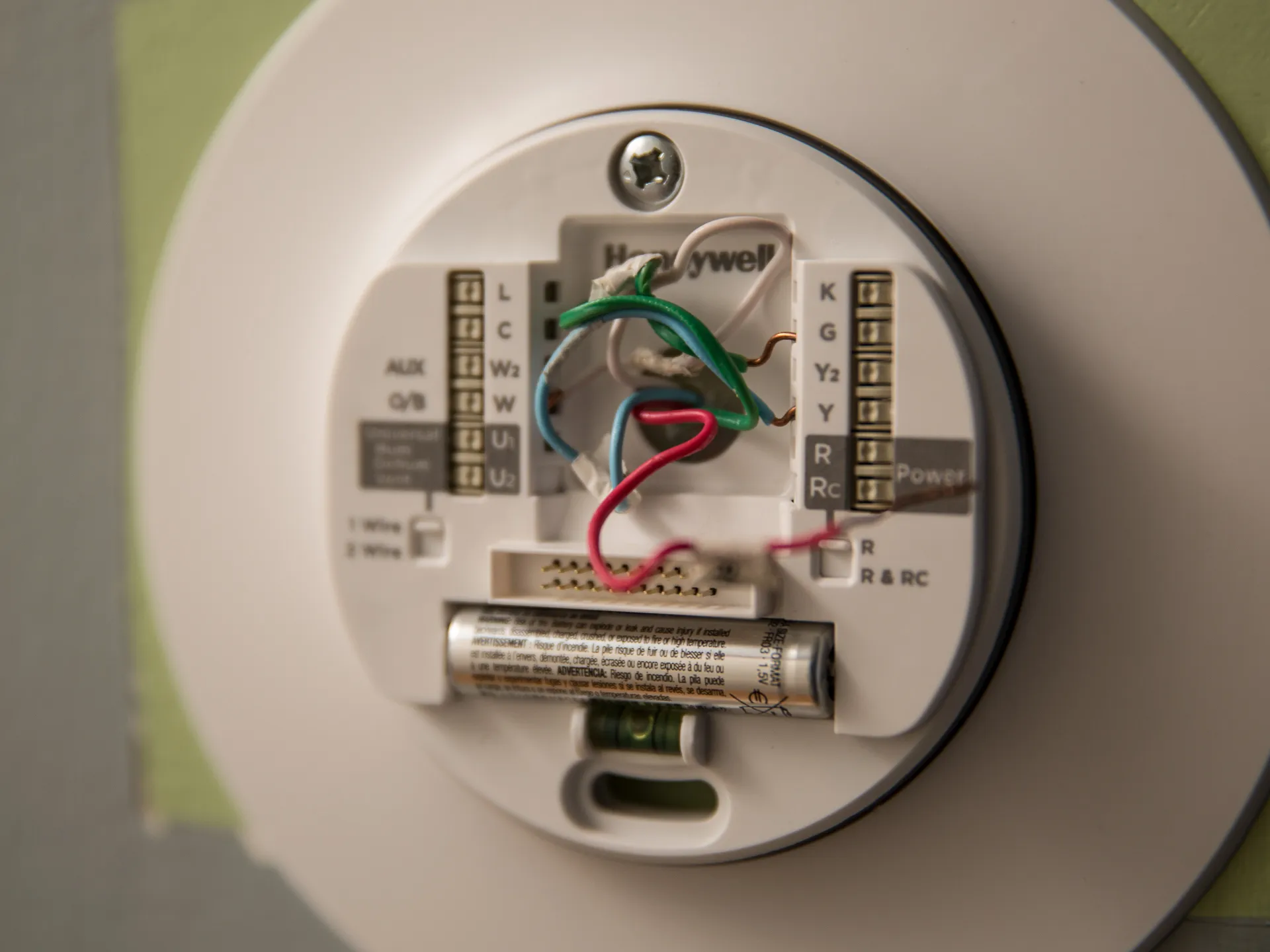 how-many-wires-are-needed-for-a-smart-thermostat