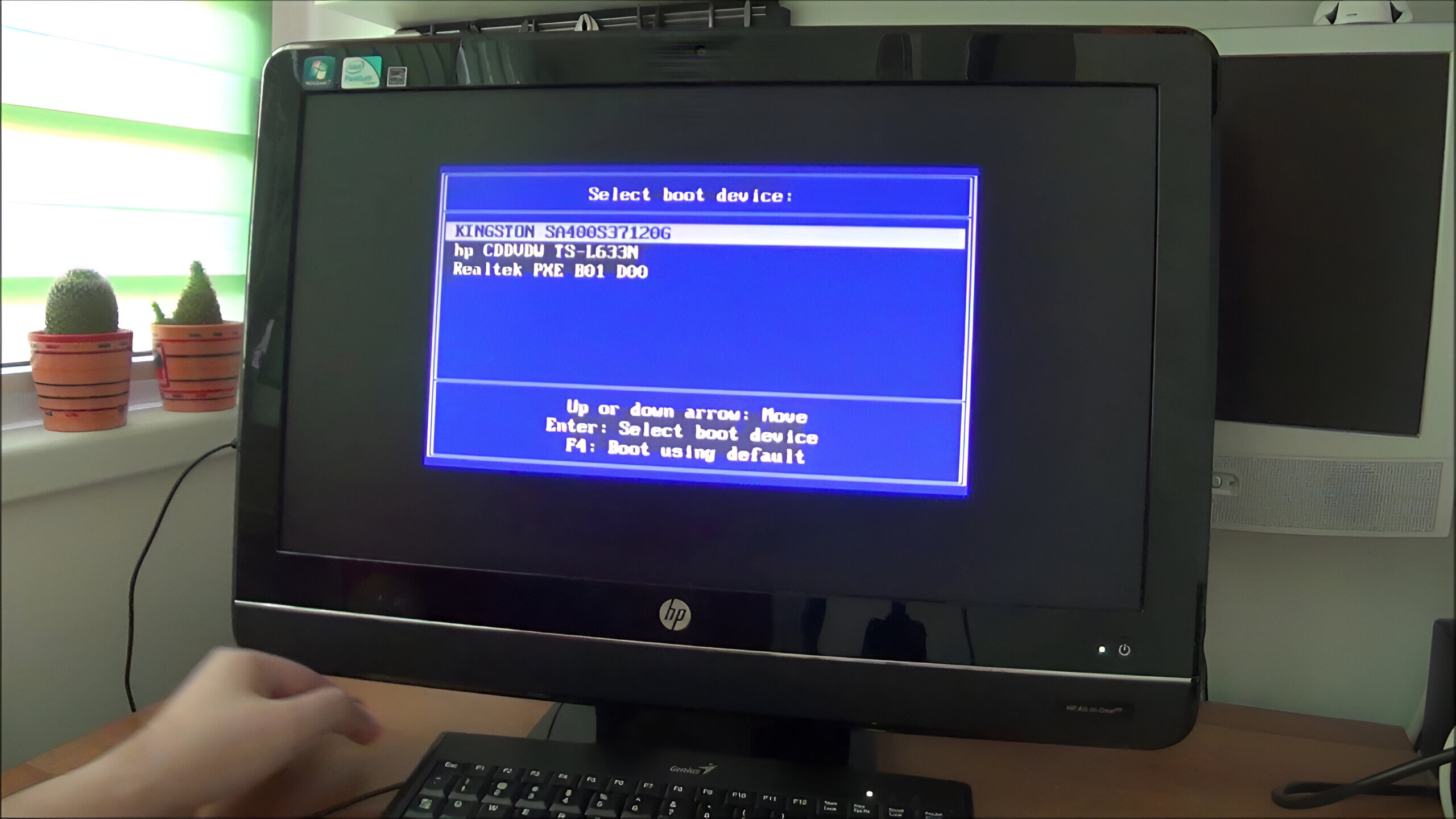 How To Boot My HP Pavilion 23 All-In-One PC From A CD/DVD