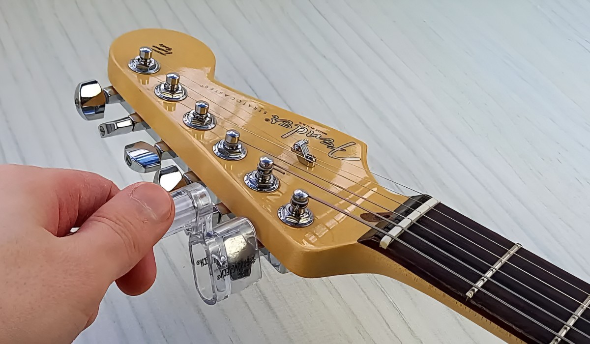 How To Change Strings On A Fender Stratocaster Electric Guitar