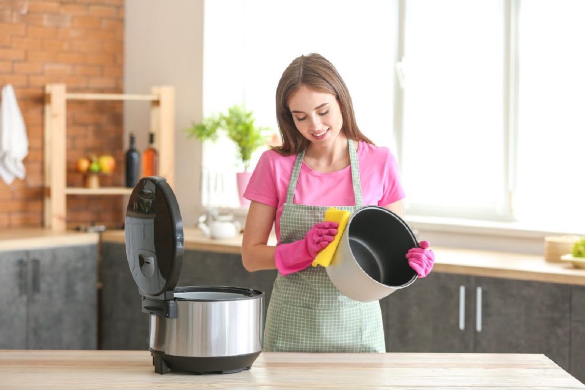 How To Clean An Electric Pressure Cooker