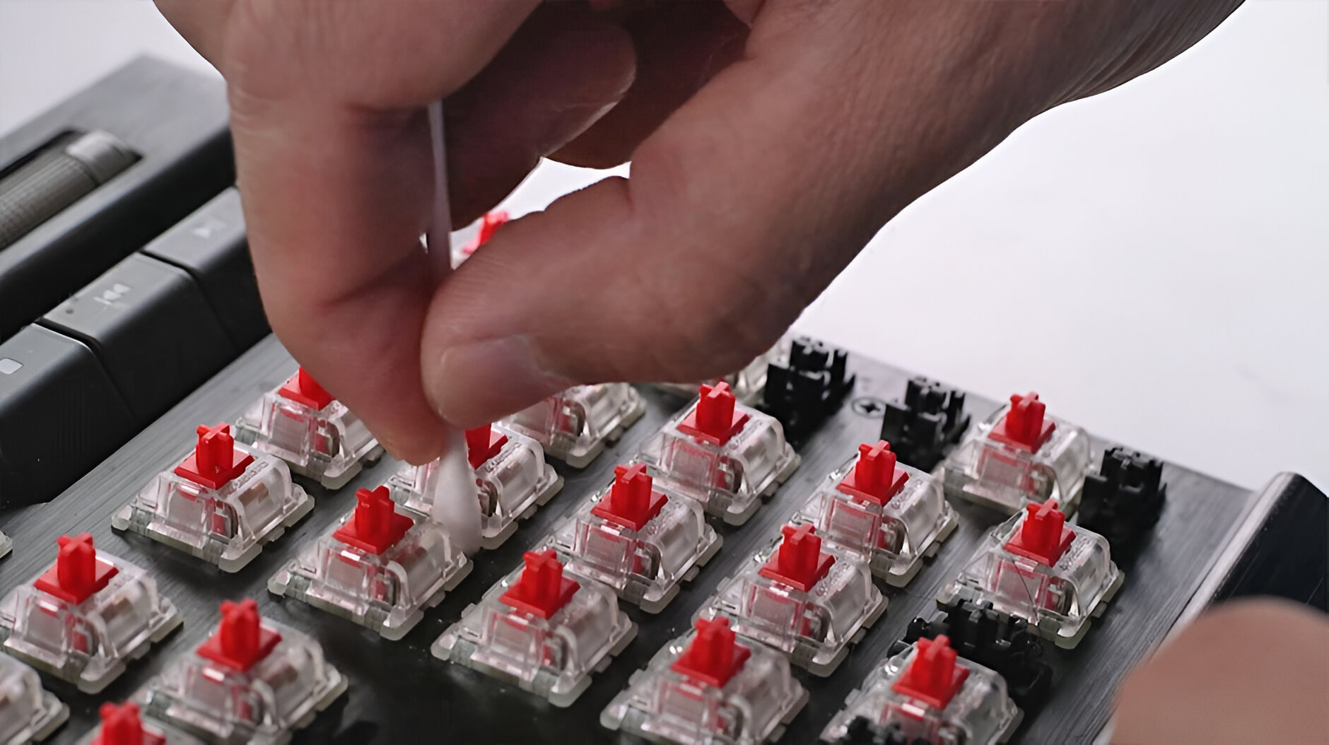 How To Clean Out Mechanical Keyboard Switches