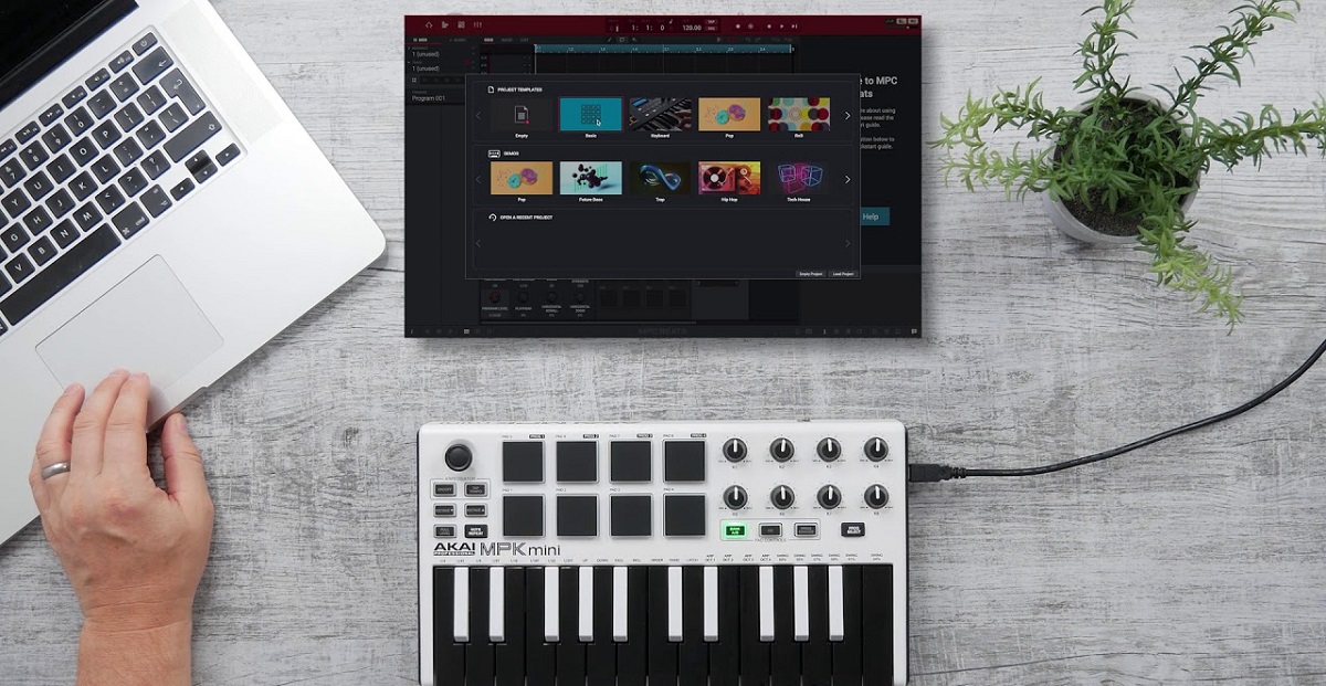 How To Connect A MIDI Keyboard To MPC Studio