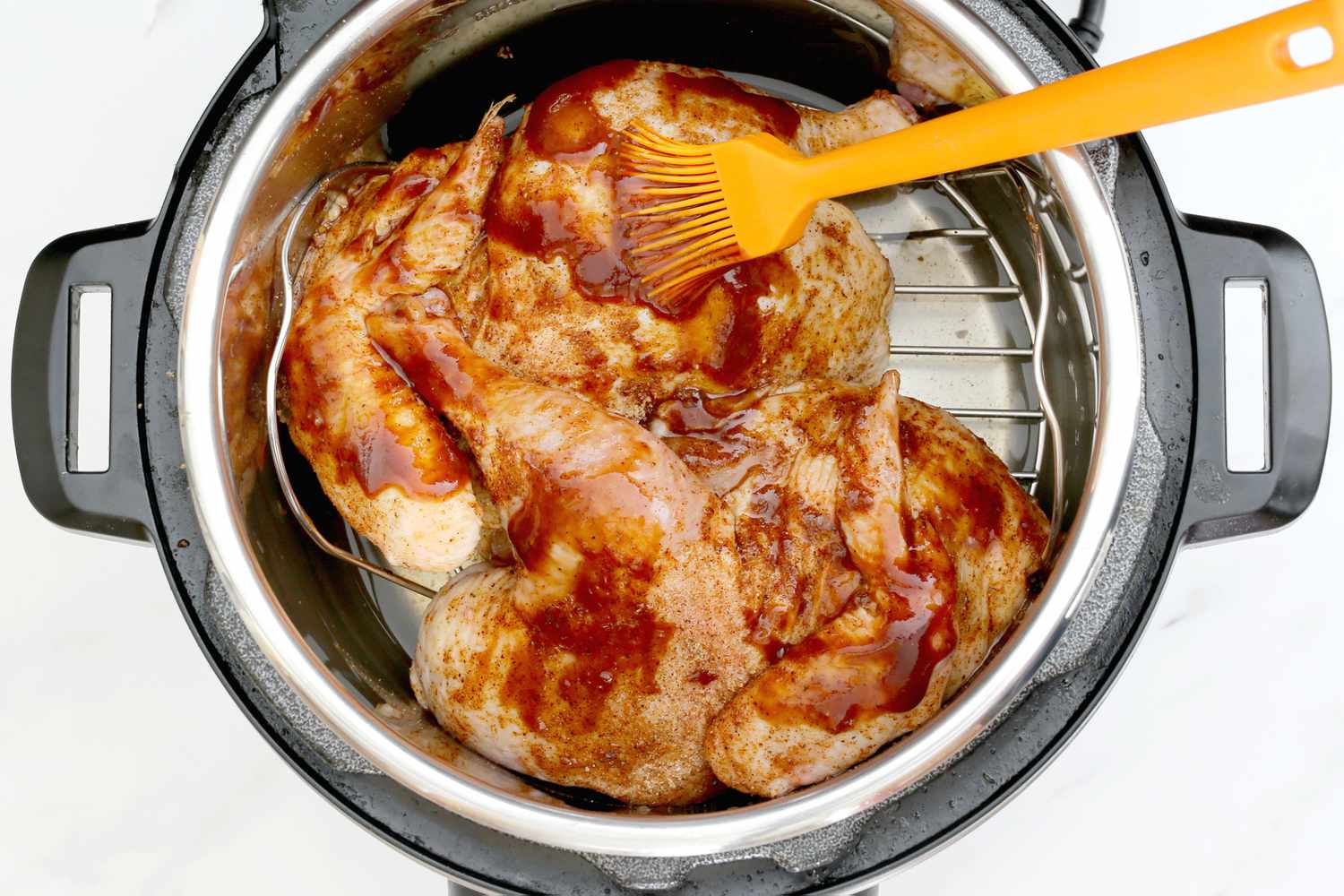 How To Cook Barbecue Chicken In An Electric Pressure Cooker