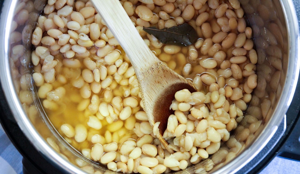 How To Cook Navy Beans In An Electric Pressure Cooker
