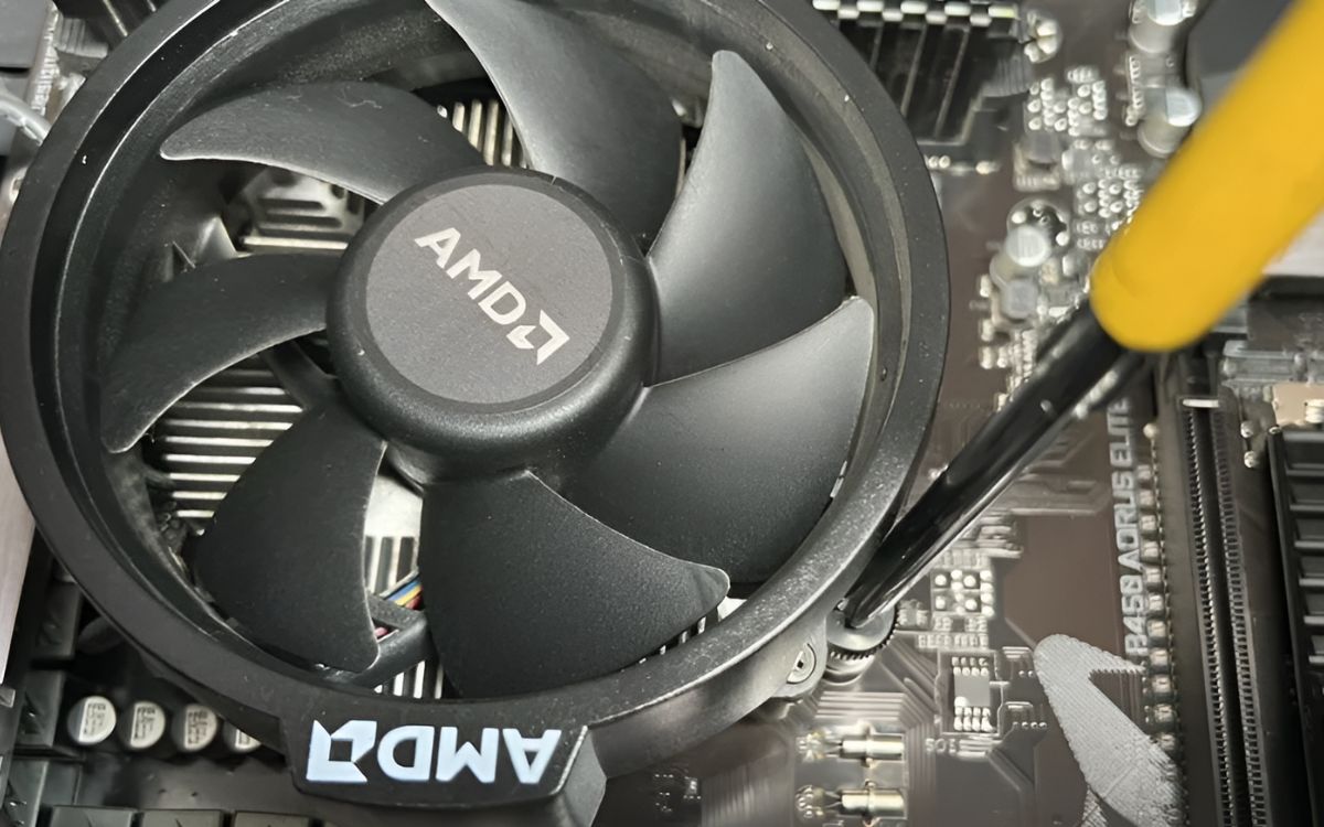 How To Correctly Screw In Ryzen 5 2600X CPU Cooler