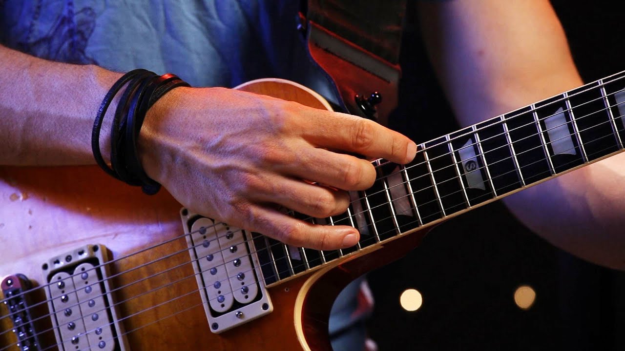 How To Do Natural Harmonics On An Electric Guitar