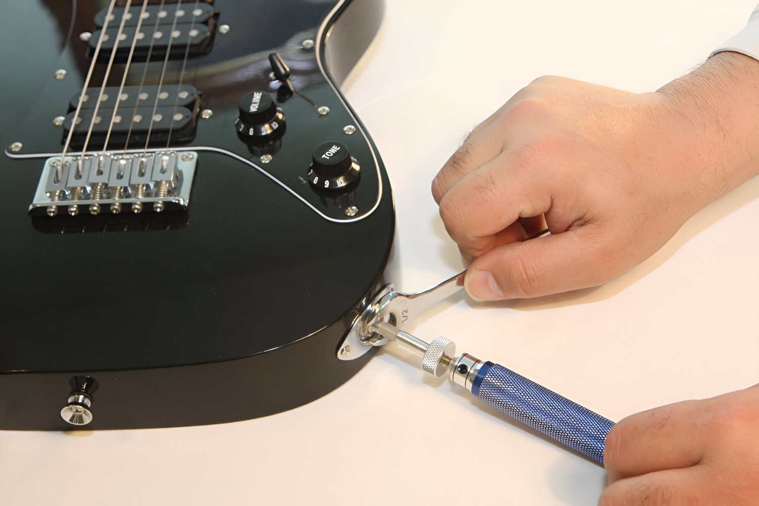 How To Fix Electric Guitar Input Jack