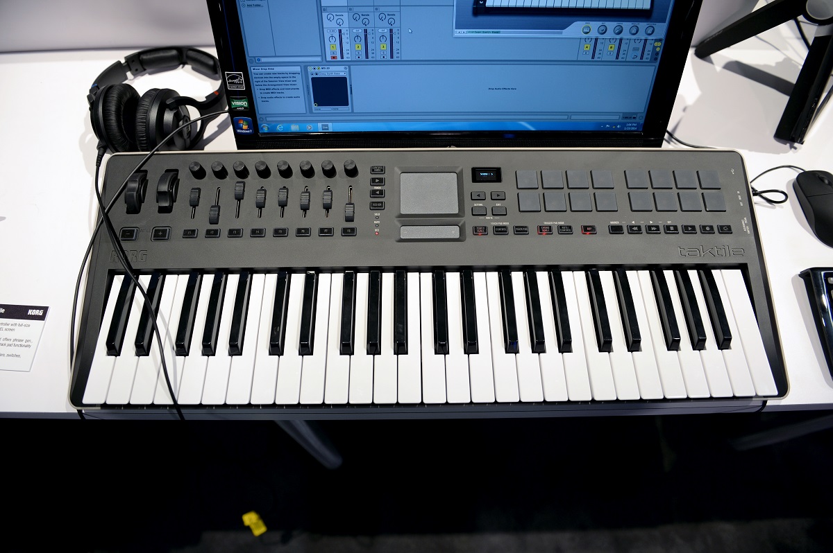 How To Get Sound From A MIDI Keyboard